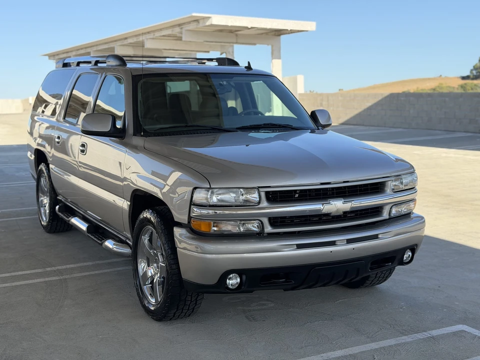 2006 Chevrolet Suburban 9th Gen - Image 9 of 31