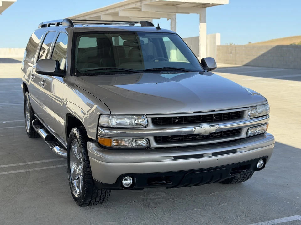 2006 Chevrolet Suburban 9th Gen - Image 11 of 31
