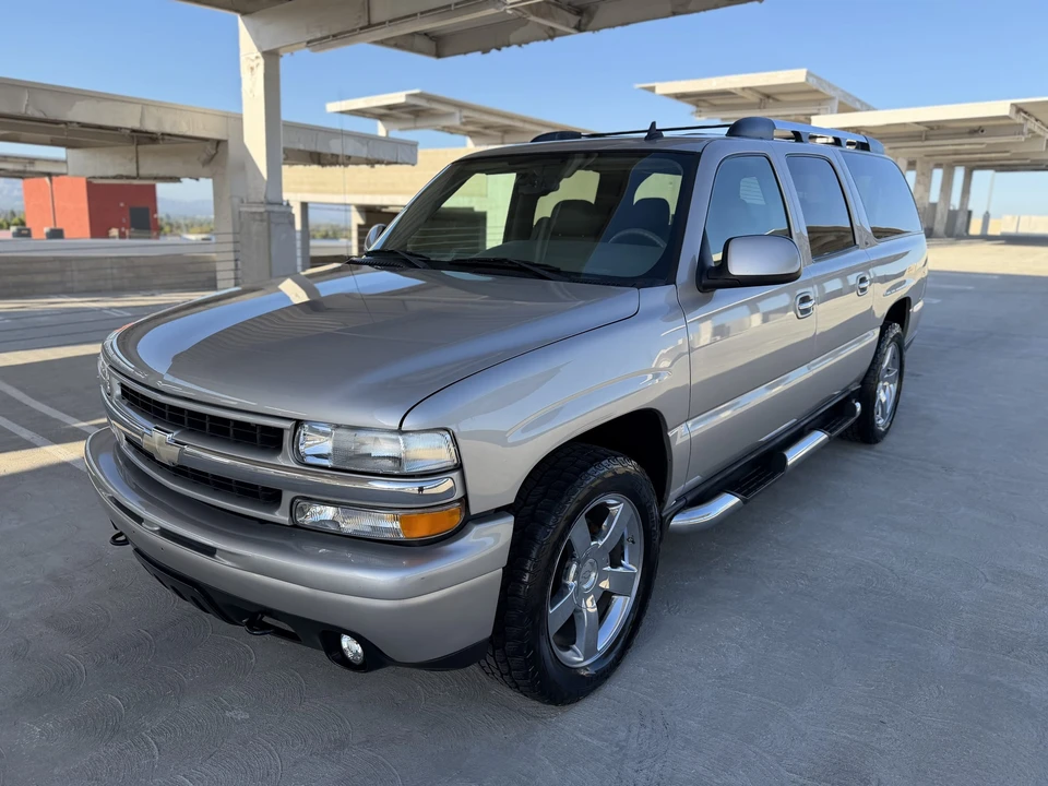 2006 Chevrolet Suburban 9th Gen - Image 25 of 31