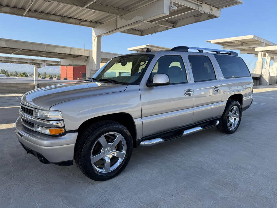 2006 Chevrolet Suburban 9th Gen - Image 27 of 31