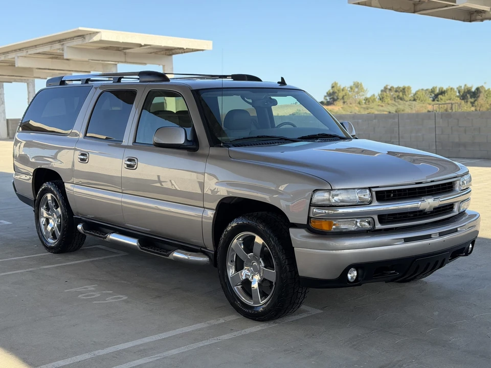 2006 Chevrolet Suburban 9th Gen - Image 6 of 31