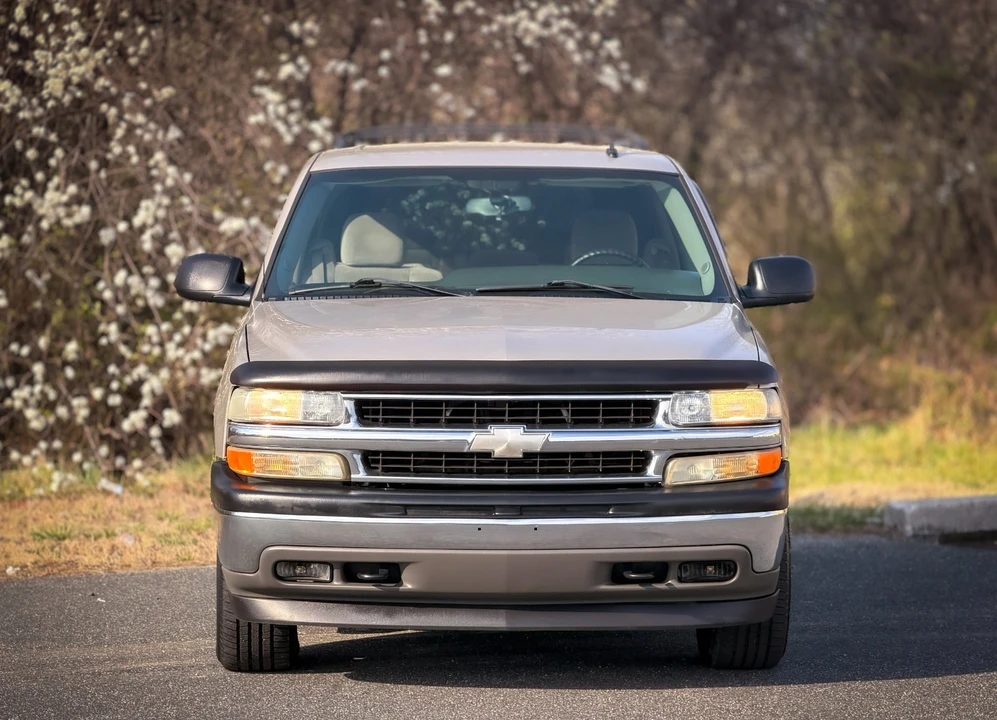 2006 Chevrolet Suburban 9th Gen - Image 4 of 21