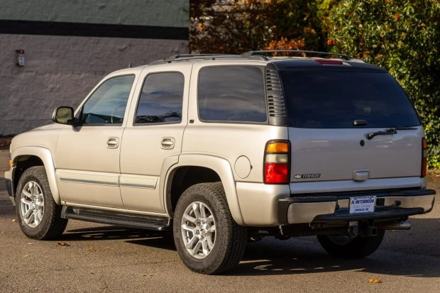 2006 Chevrolet Tahoe 2nd Gen - Image 2 of 8