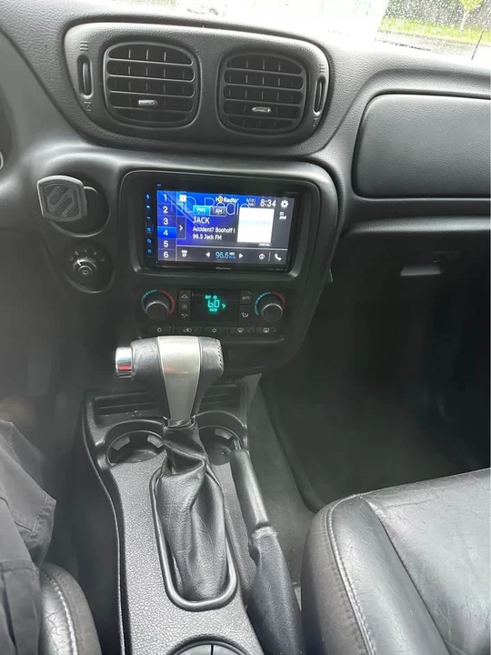 2006 Chevrolet Trailblazer - Image 12 of 16