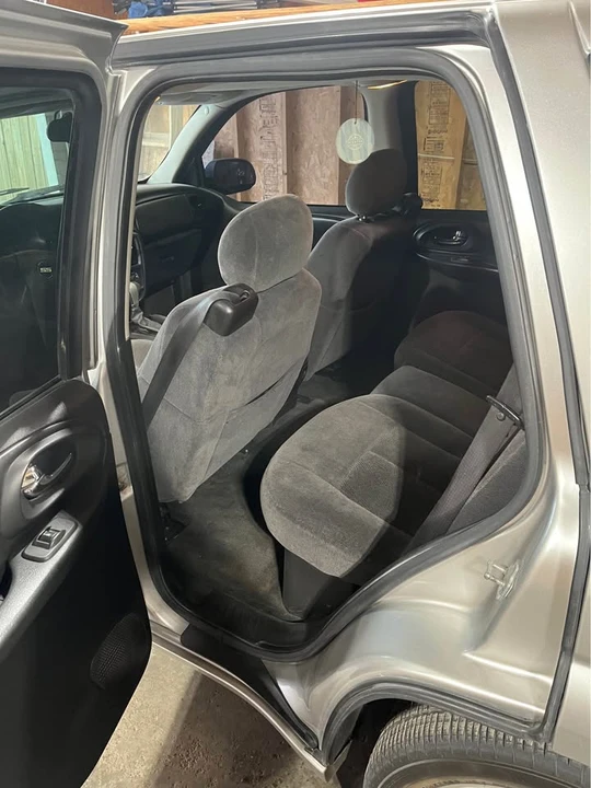 2006 Chevrolet Trailblazer - Image 12 of 15