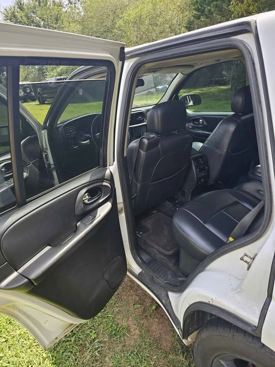2006 Chevrolet Trailblazer - Image 6 of 9