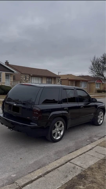 2006 Chevrolet Trailblazer - Image 2 of 11