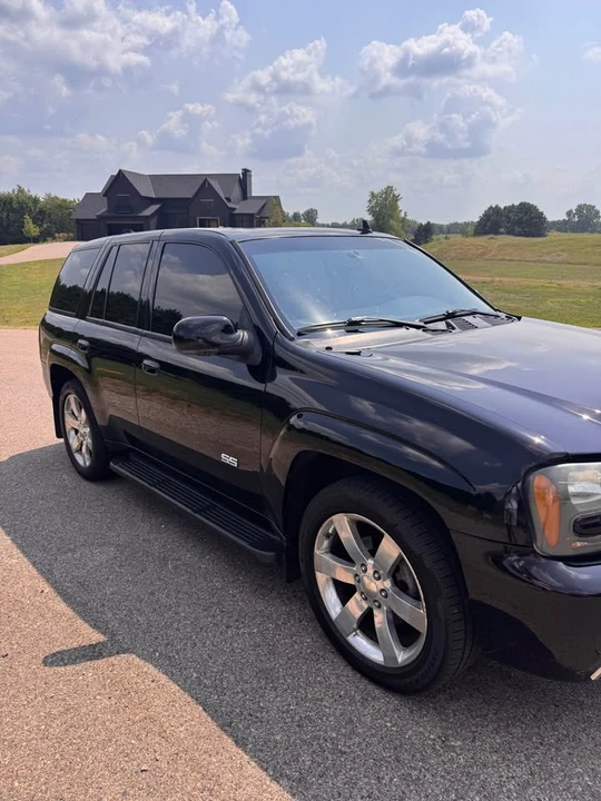 2006 Chevrolet Trailblazer - Image 2 of 13