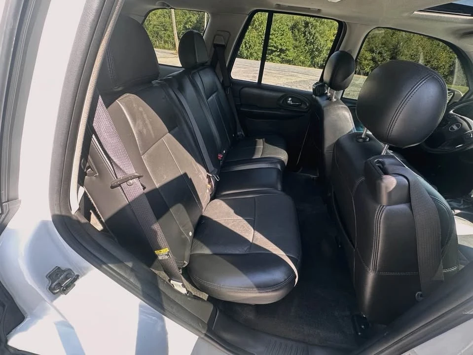 2006 Chevrolet Trailblazer - Image 10 of 10