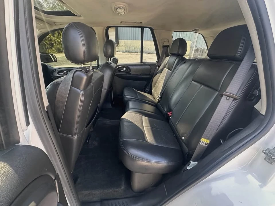 2006 Chevrolet Trailblazer - Image 7 of 10