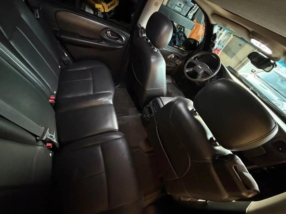 2006 Chevrolet Trailblazer - Image 11 of 16