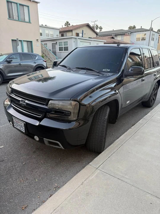 2006 Chevrolet Trailblazer - Image 2 of 10