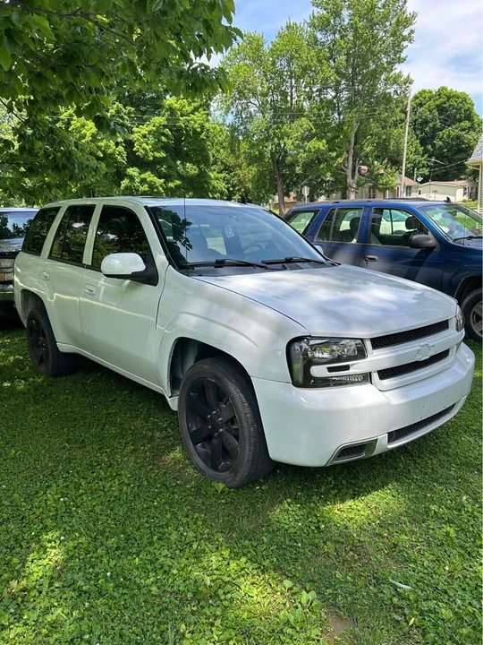 2006 Chevrolet Trailblazer - Image 3 of 10