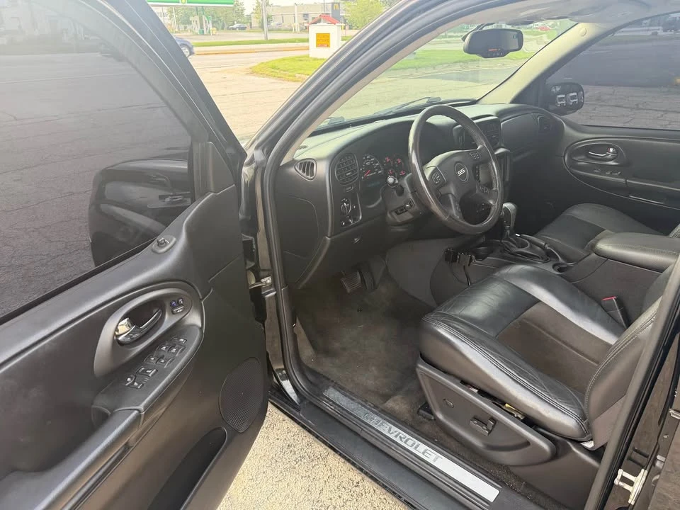 2006 Chevrolet Trailblazer - Image 9 of 17