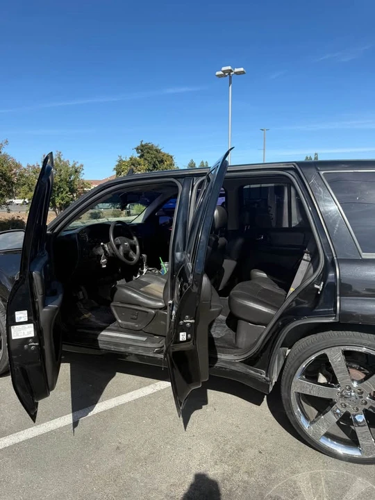 2006 Chevrolet Trailblazer - Image 11 of 16