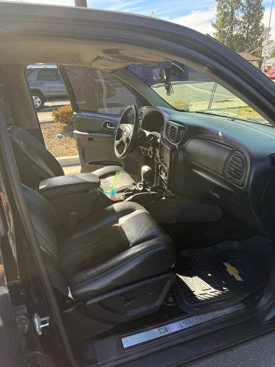 2006 Chevrolet Trailblazer - Image 15 of 16