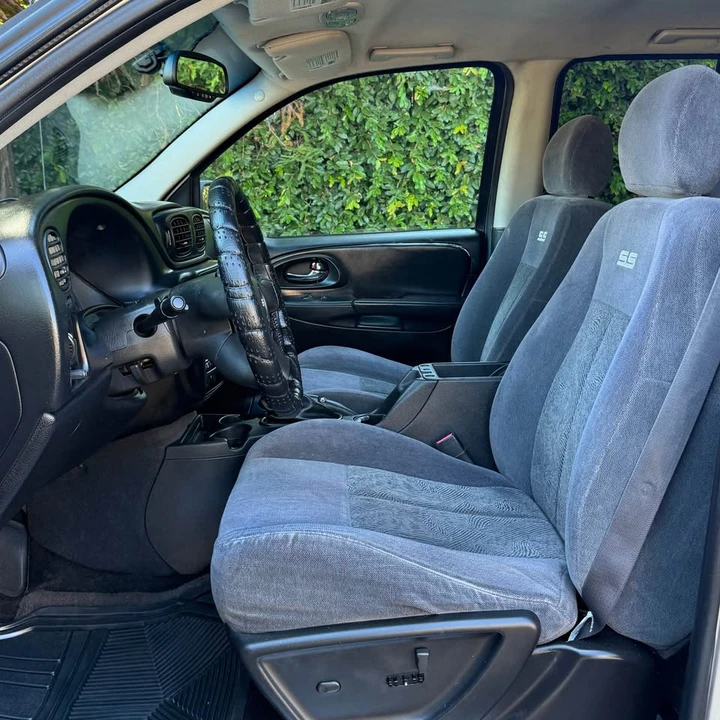 2006 Chevrolet Trailblazer - Image 9 of 15