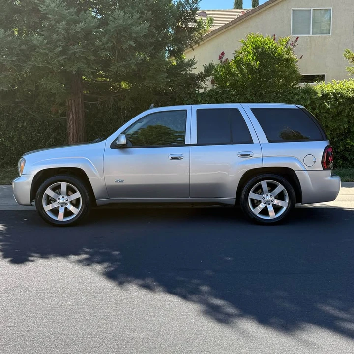 2006 Chevrolet Trailblazer - Image 2 of 15