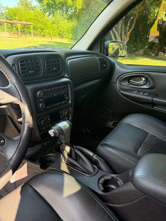 2006 Chevrolet Trailblazer - Image 7 of 19