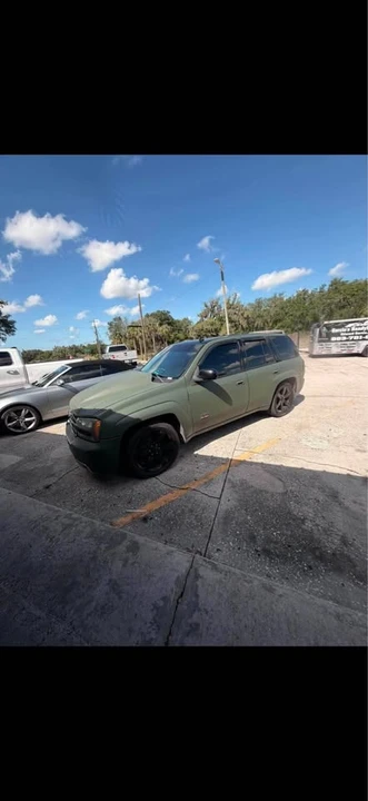 2006 Chevrolet Trailblazer - Image 2 of 7
