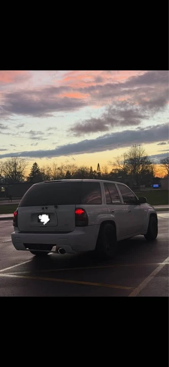 2006 Chevrolet Trailblazer - Image 2 of 3
