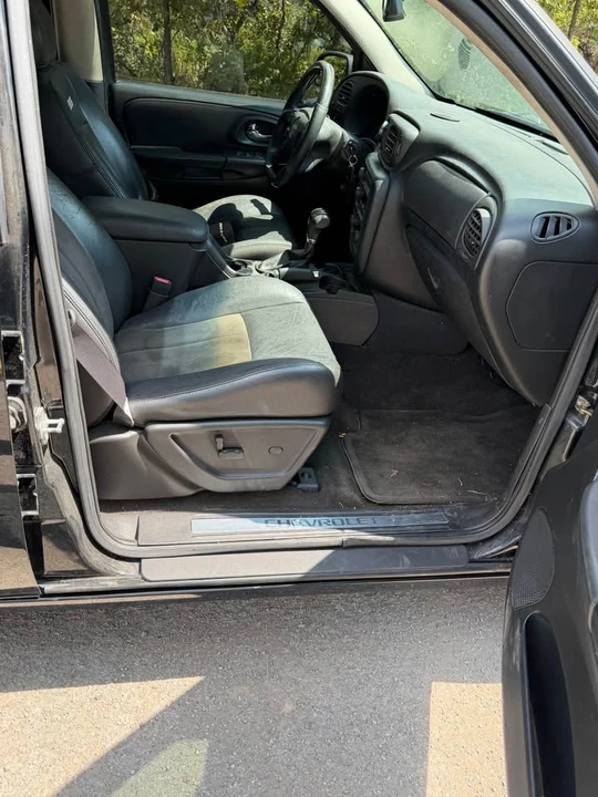2006 Chevrolet Trailblazer - Image 10 of 20