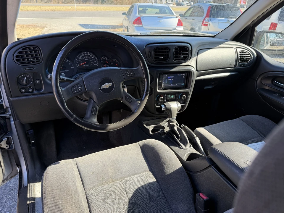 2006 Chevrolet Trailblazer - Image 5 of 21