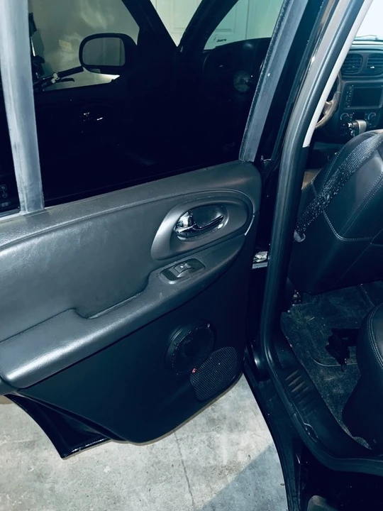 2006 Chevrolet Trailblazer - Image 16 of 21