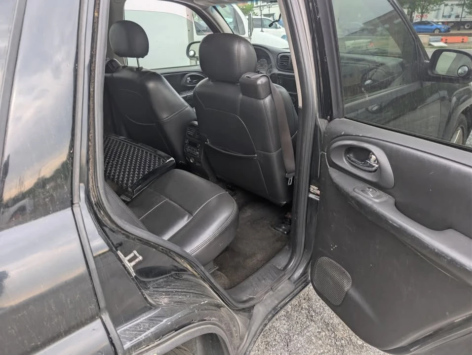 2006 Chevrolet Trailblazer - Image 6 of 10