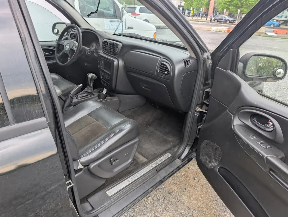 2006 Chevrolet Trailblazer - Image 5 of 10
