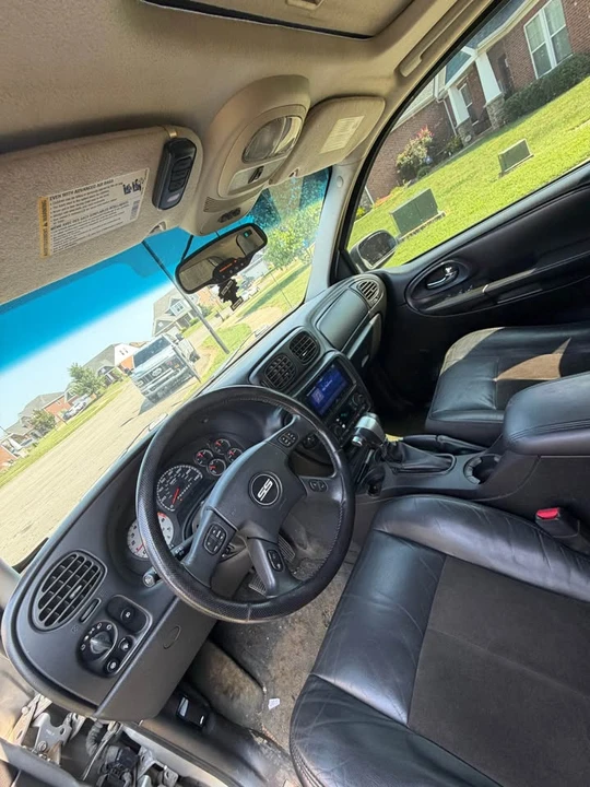 2006 Chevrolet Trailblazer - Image 3 of 4