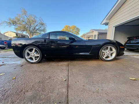 2006 Chevrolet Corvette C6 - Image 2 of 13