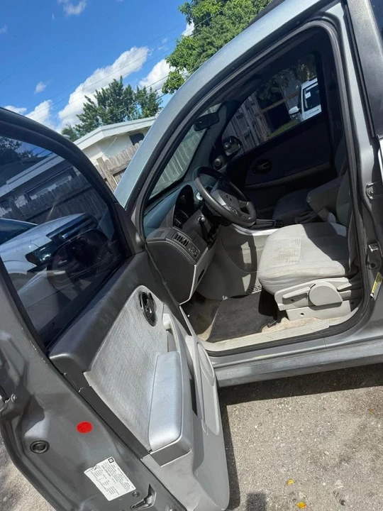 2006 Chevrolet Equinox - Image 6 of 12