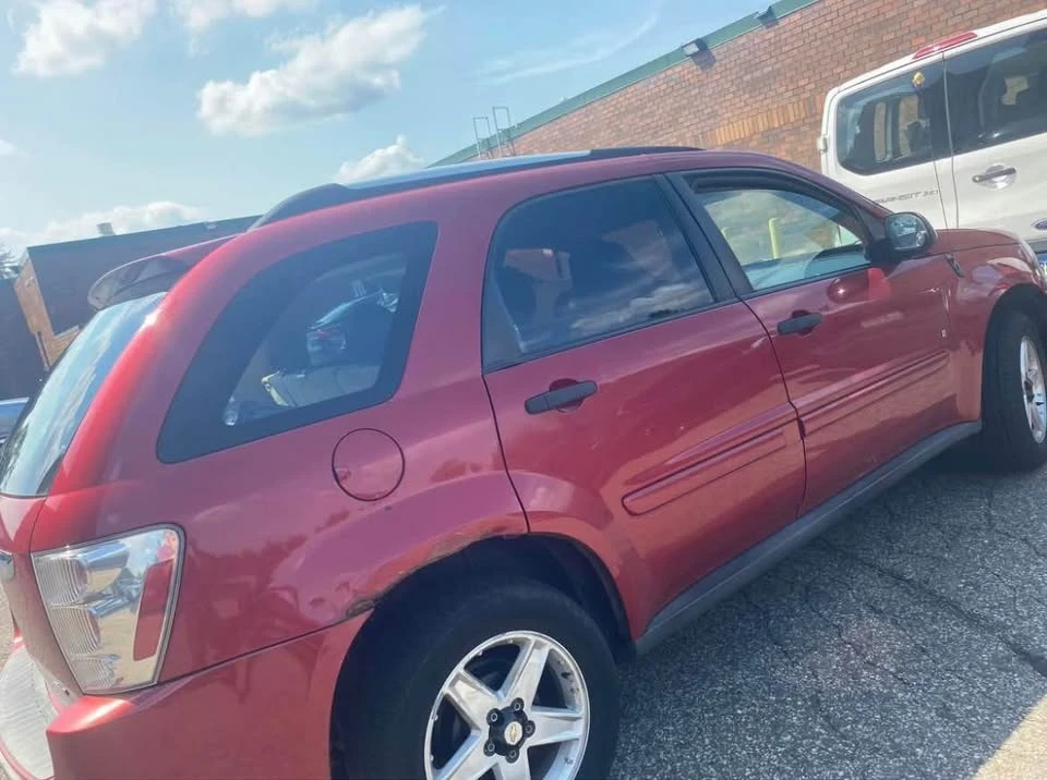 2006 Chevrolet Equinox - Image 2 of 8