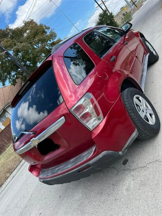 2006 Chevrolet Equinox - Image 2 of 15