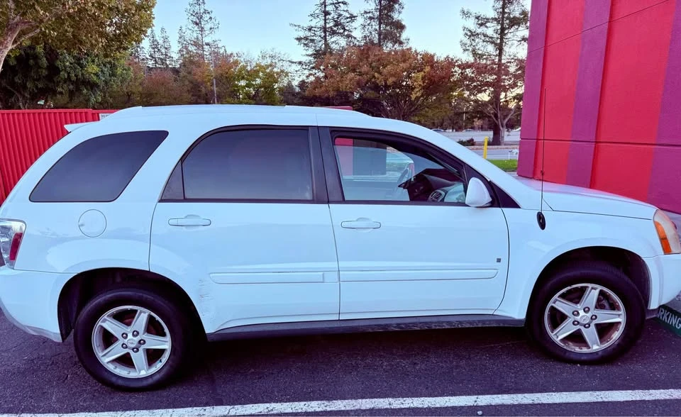 2006 Chevrolet Equinox - Image 2 of 9