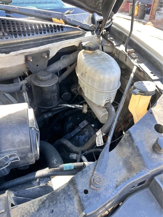2006 Chevrolet Express - Image 11 of 12