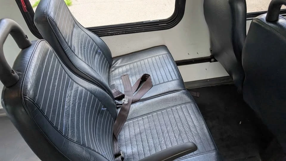 2006 Chevrolet Kodiak - Image 10 of 11
