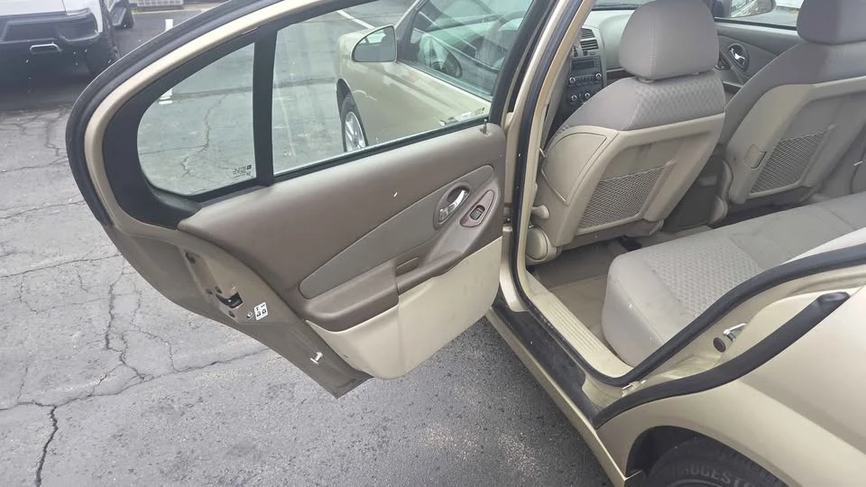 2006 Chevrolet Malibu - Image 2 of 5