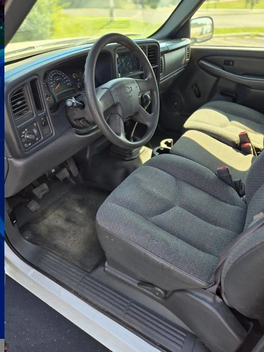 2006 Chevrolet SSR - Image 9 of 11