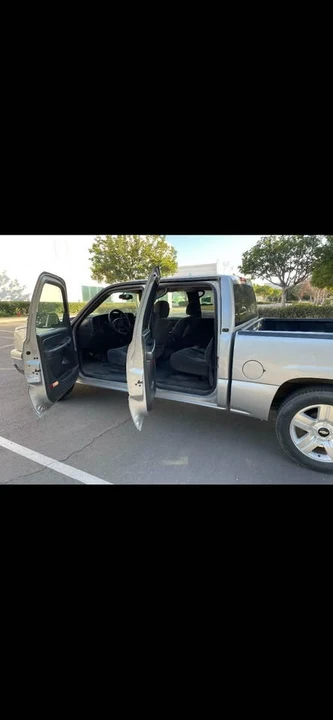 2006 Chevrolet Silverado 1st Gen - Image 3 of 4