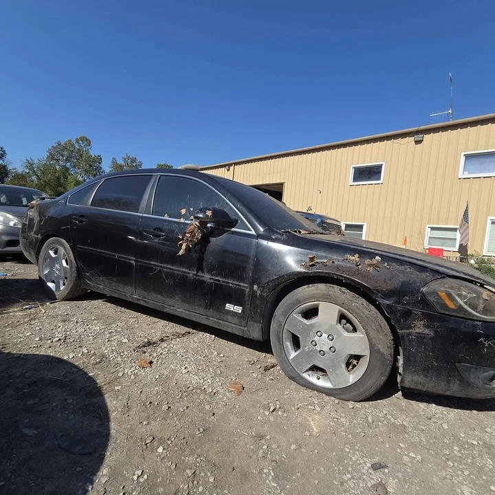 2006 Chevrolet SS - Image 2 of 8