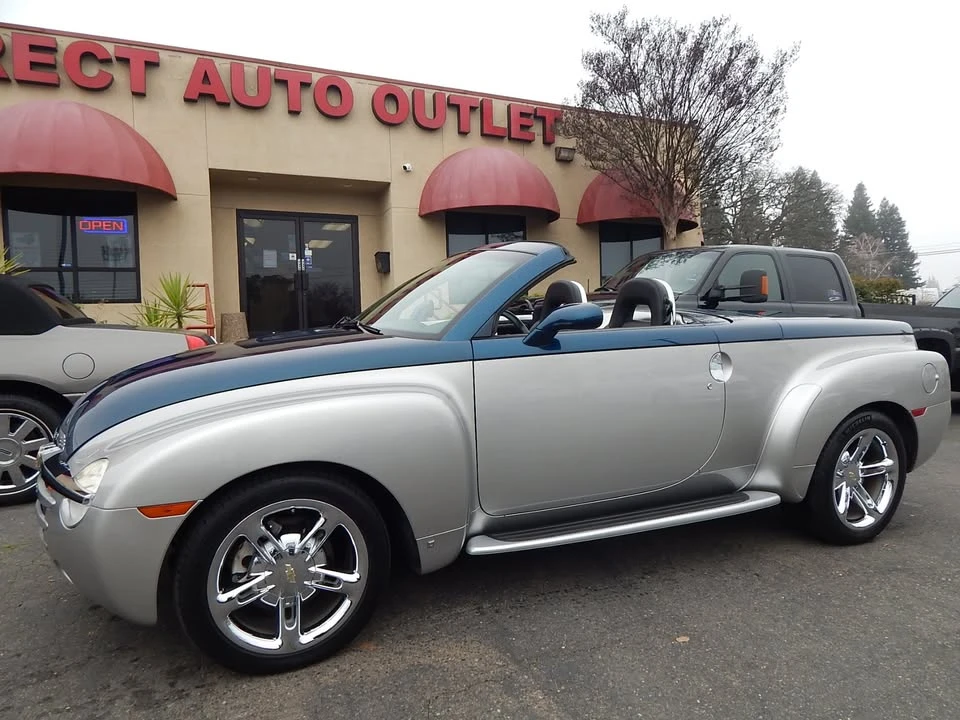 2006 Chevrolet SSR - Image 9 of 20