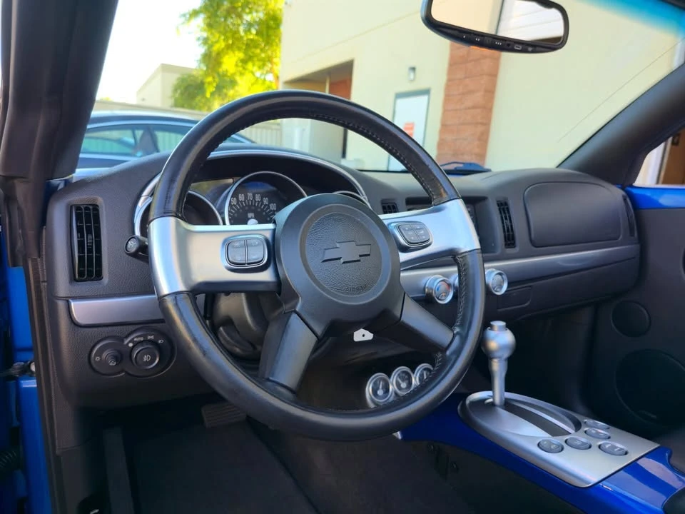 2006 Chevrolet SSR - Image 11 of 19