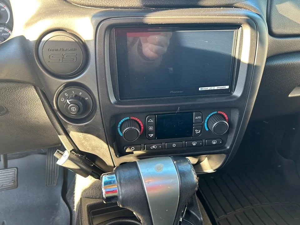 2006 Chevrolet Trailblazer - Image 17 of 19