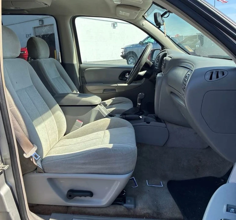 2006 Chevrolet Trailblazer - Image 11 of 20