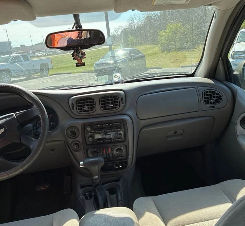2006 Chevrolet Trailblazer - Image 9 of 20