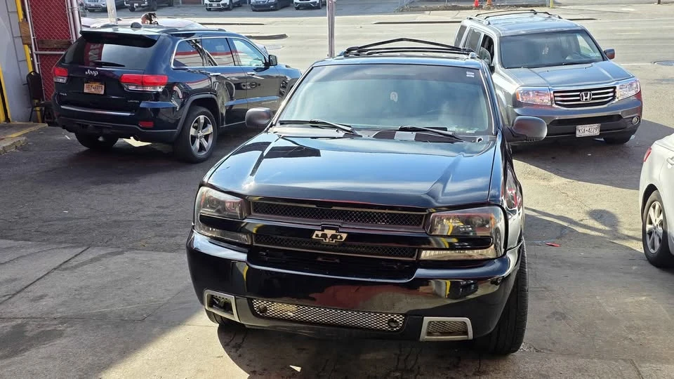 2006 Chevrolet Trailblazer - Image 2 of 4