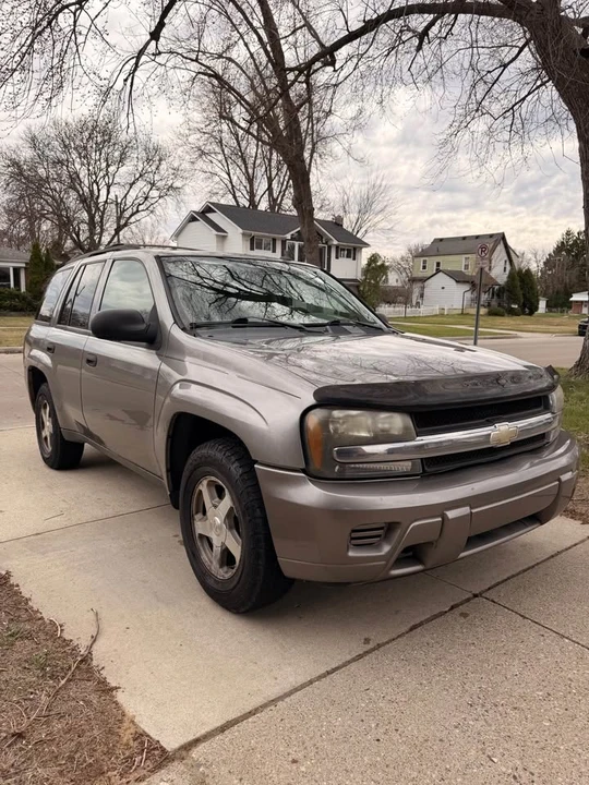 2006 Chevrolet Trailblazer - Image 2 of 16