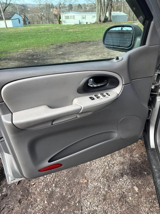 2006 Chevrolet Trailblazer - Image 13 of 15